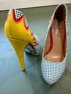 Taylor Says Colorful Pop Art Polka Dot High Heel Pumps - Yellow & Blue